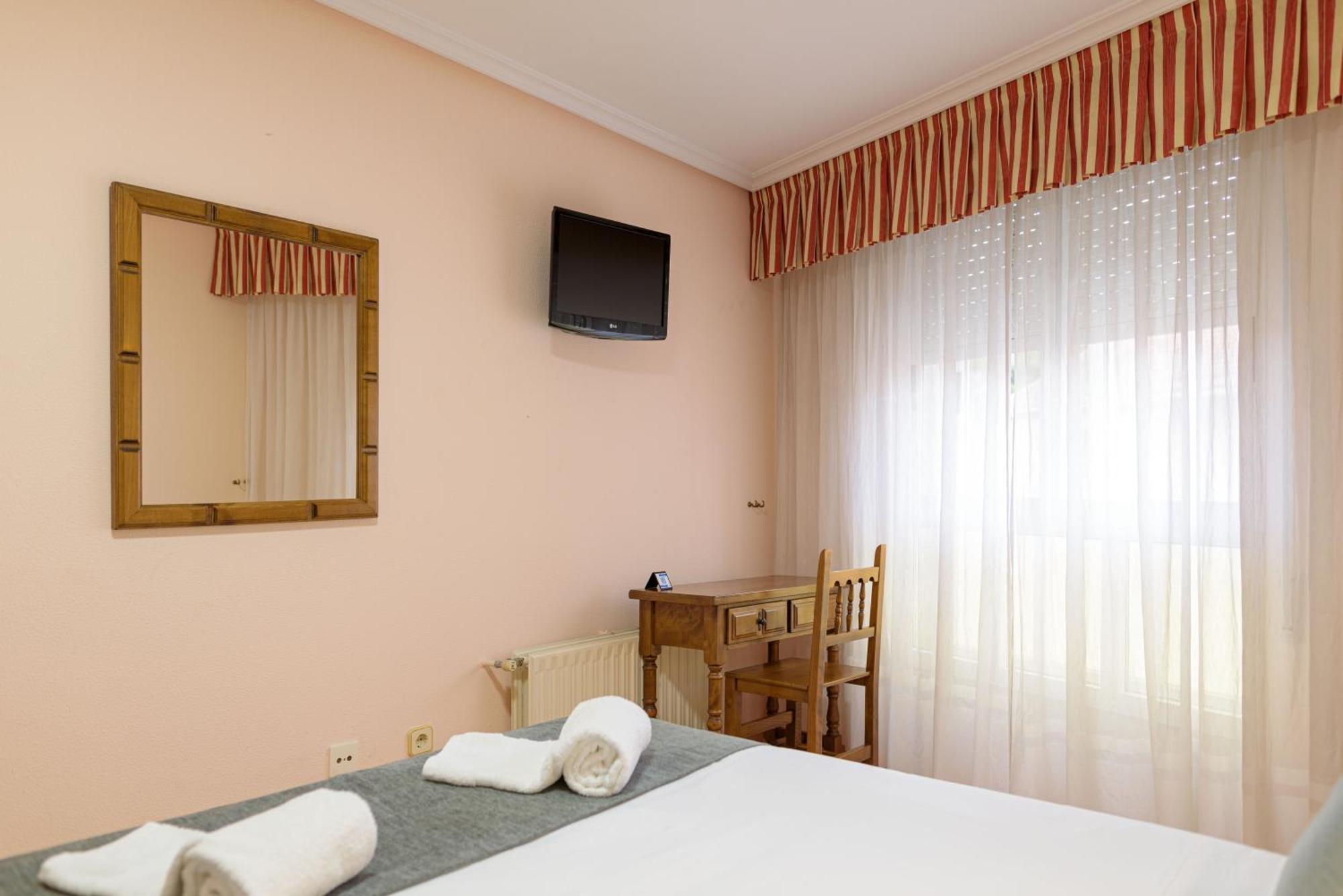 Hotel Alda Xinzo Xinzo de Limia Buitenkant foto