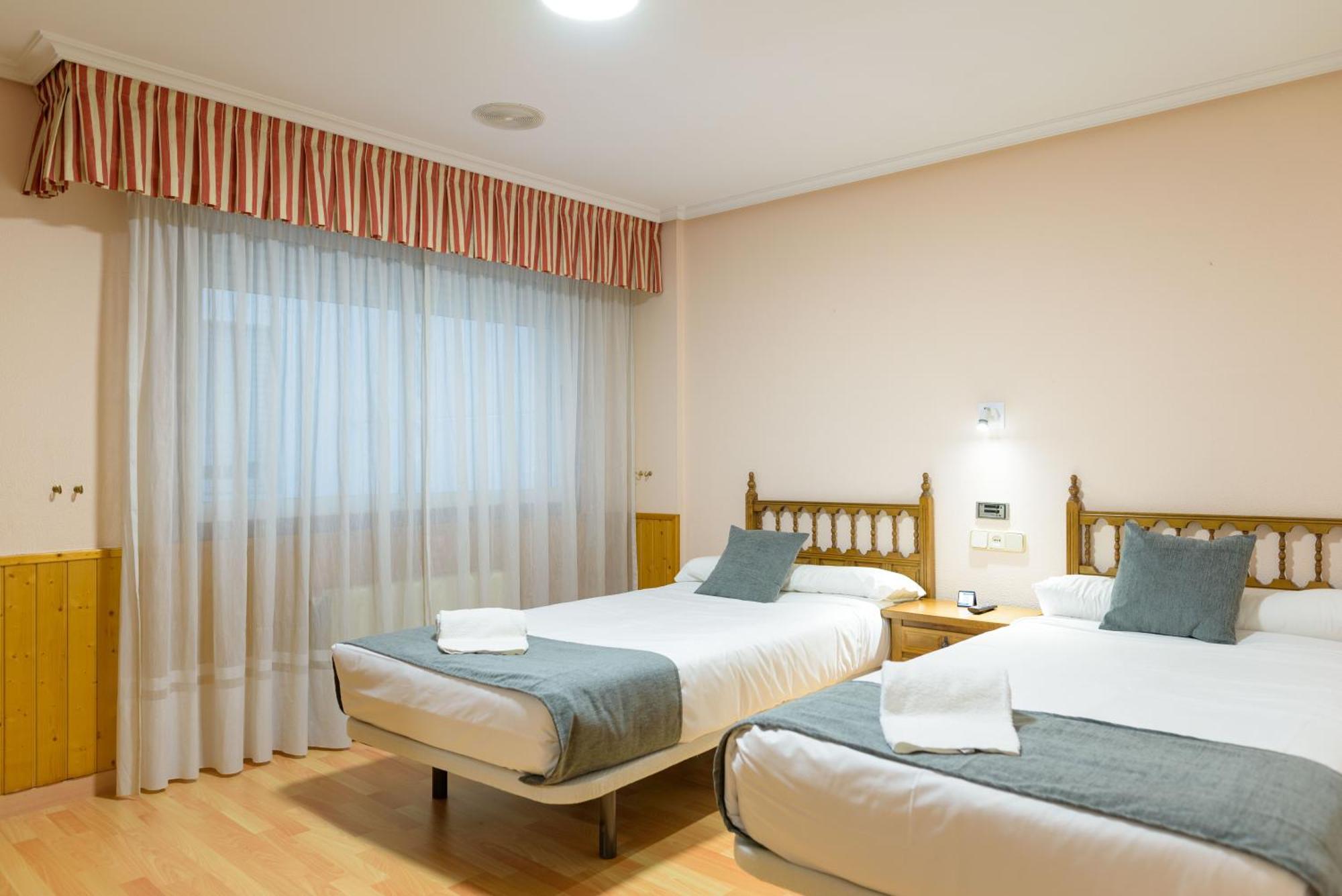 Hotel Alda Xinzo Xinzo de Limia Buitenkant foto